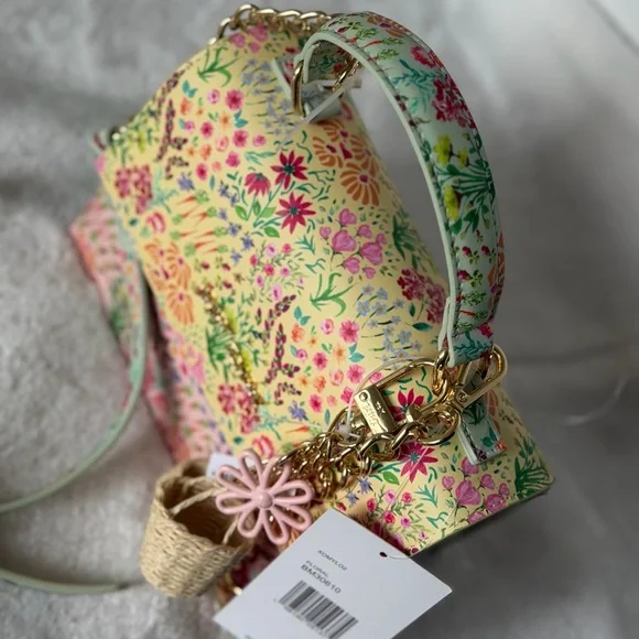 Betsey Johnson Easter Spring Floral Blossom Hearts Charm Satchel Crossbody Bag - Picture 7 of 10